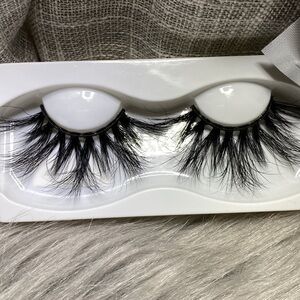 Long Dramatic 25MM Mink Lashes